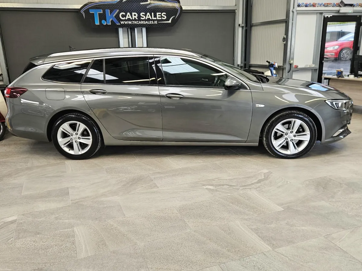 201 OPEL INSIGNIA SPORTS TOURER - Image 2