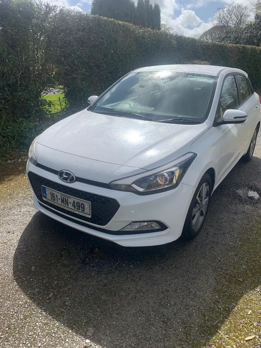 Hyundai i20 - Image 2