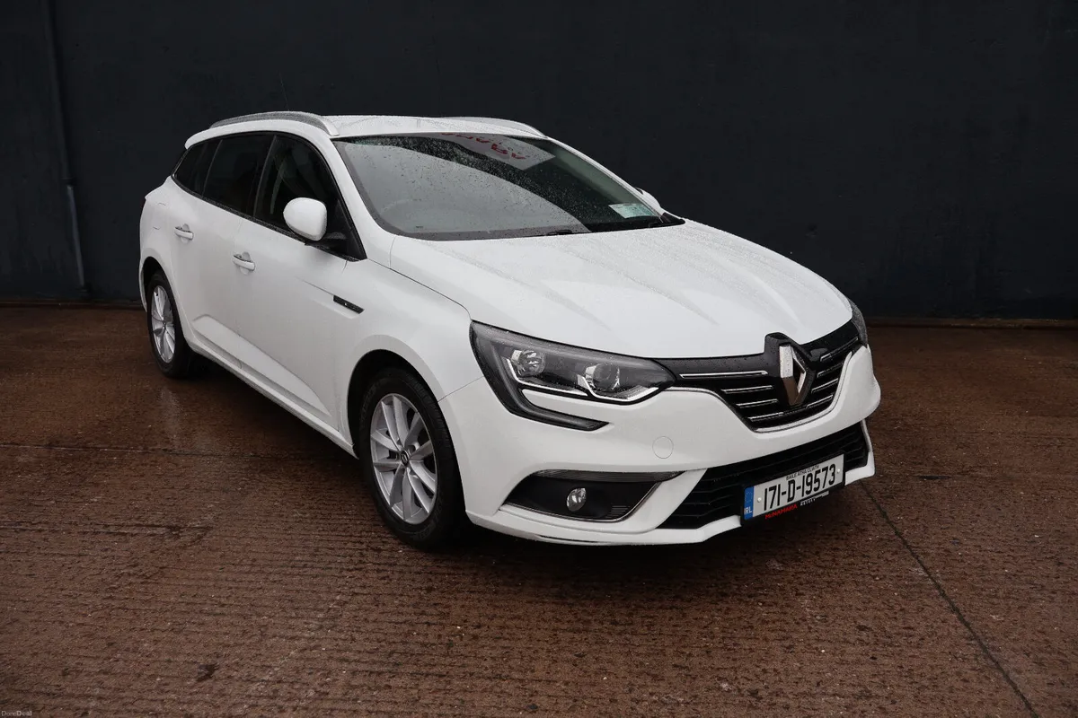 Renault Megane Sports Tourer Exceptional Condition - Image 3