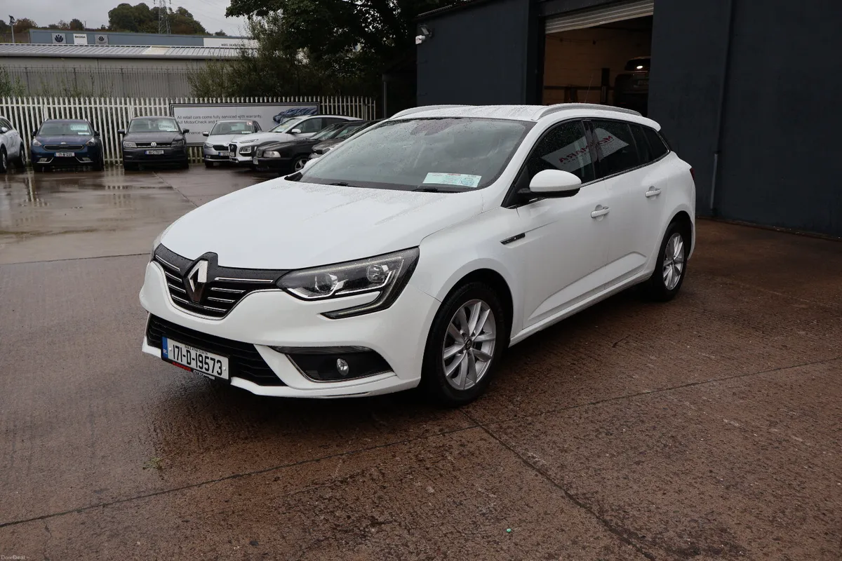 Renault Megane Sports Tourer Exceptional Condition - Image 5