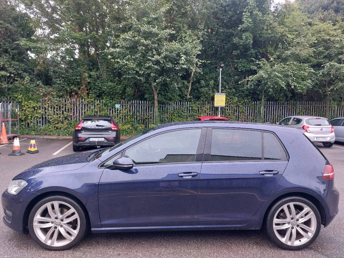 VW Golf 2017 TDI - Image 2