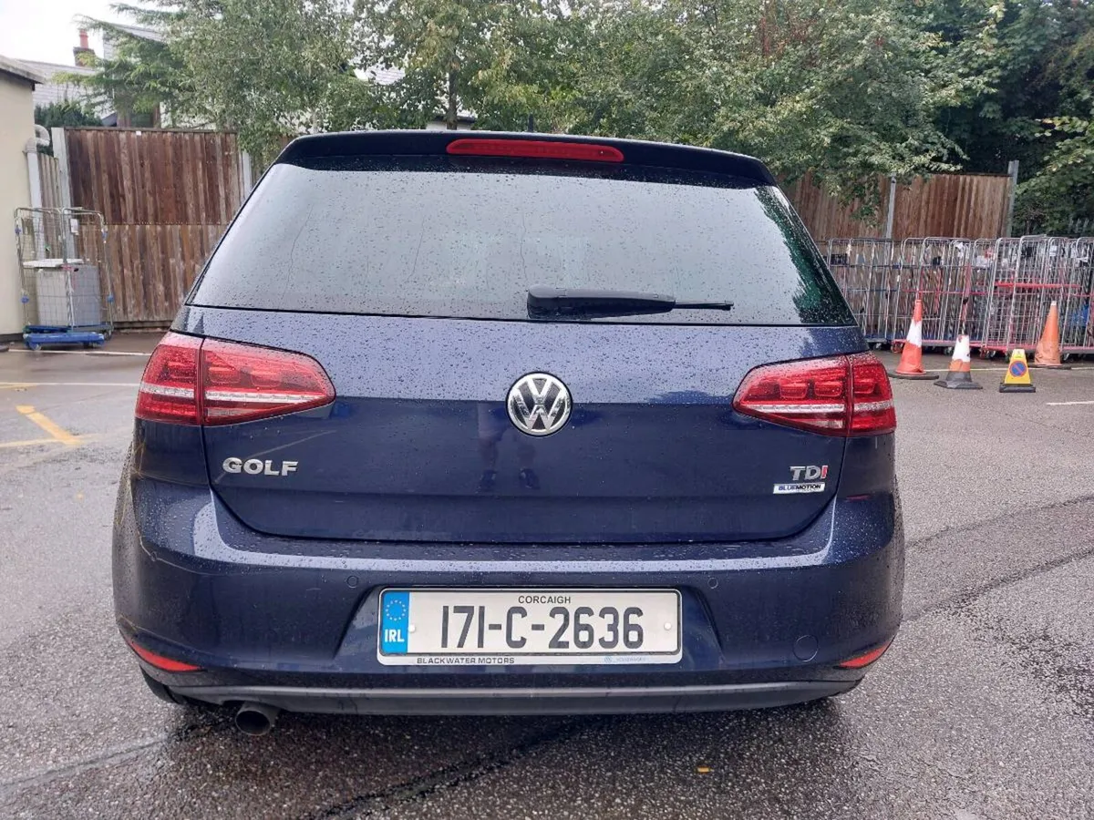 VW Golf 2017 TDI - Image 3