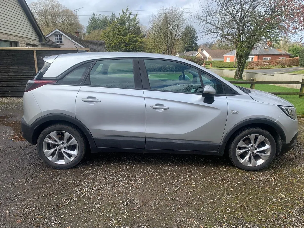Vauxhall Crossland X - Image 2