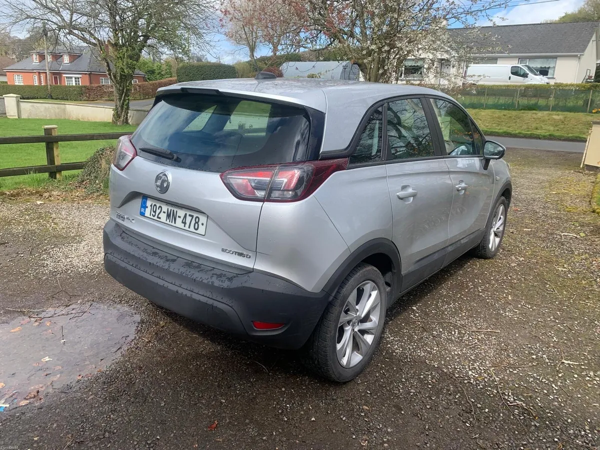 Vauxhall Crossland X - Image 3