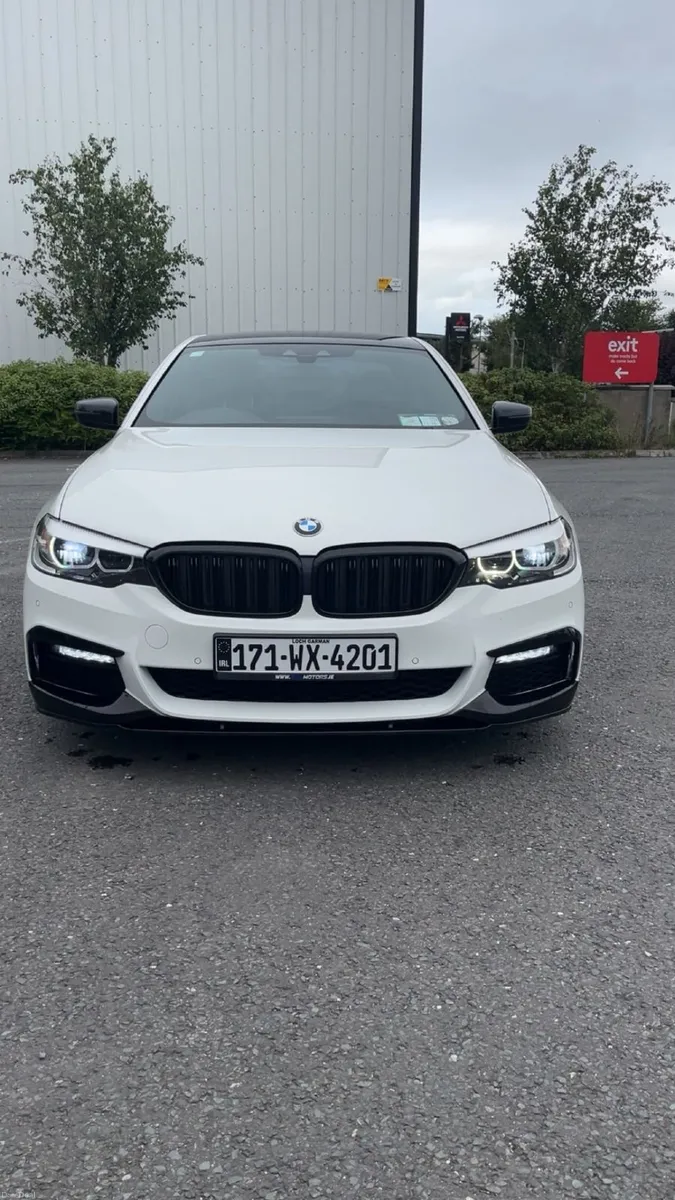 BMW 5-Series 2017 - Image 4