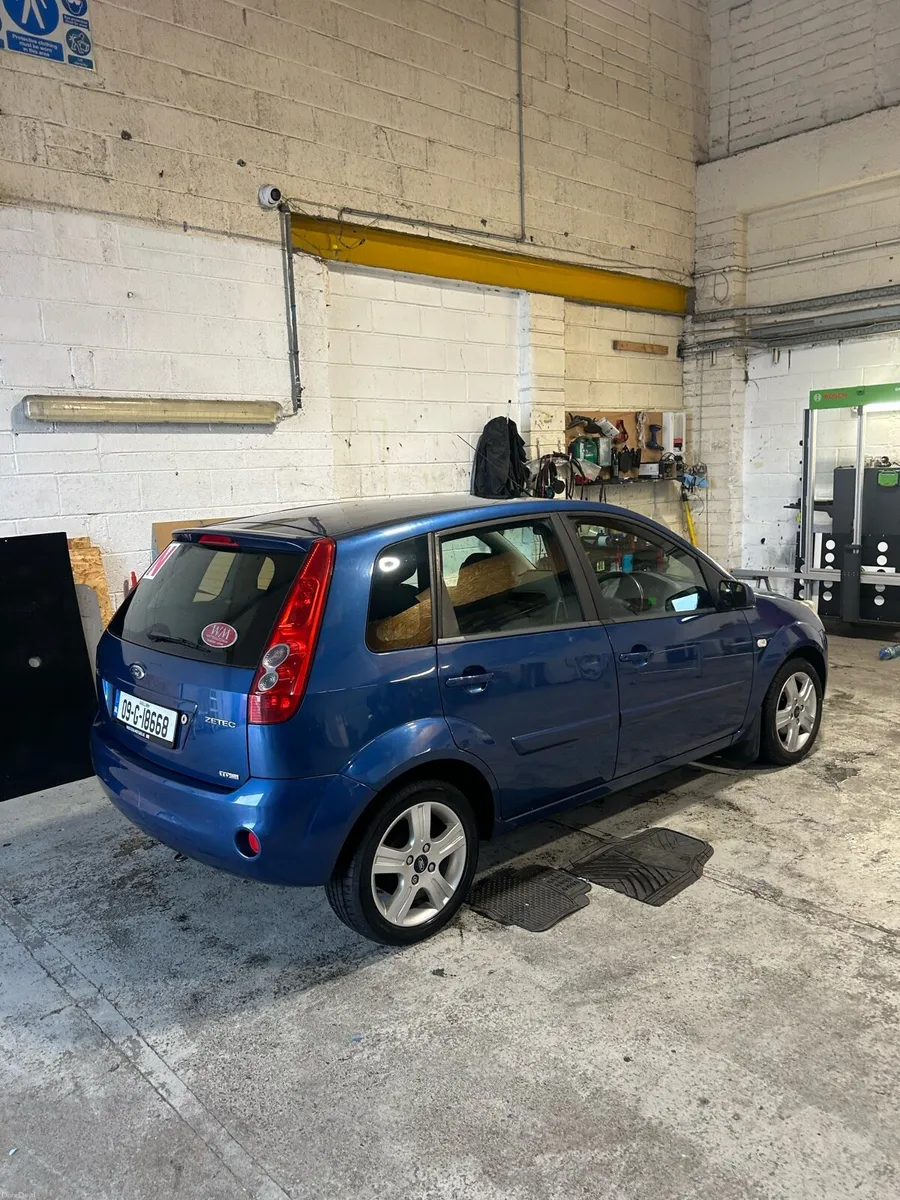 Ford Fiesta - Image 4