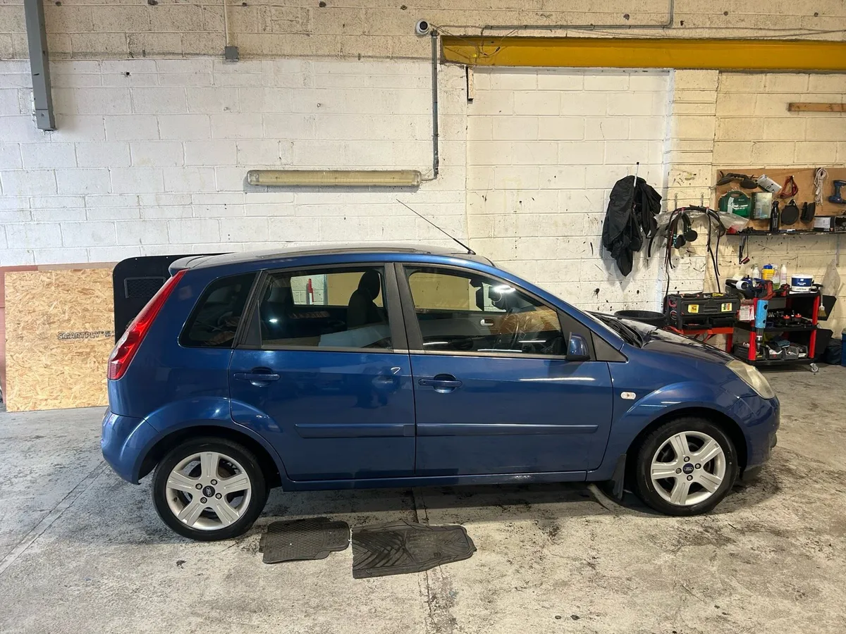 Ford Fiesta - Image 5