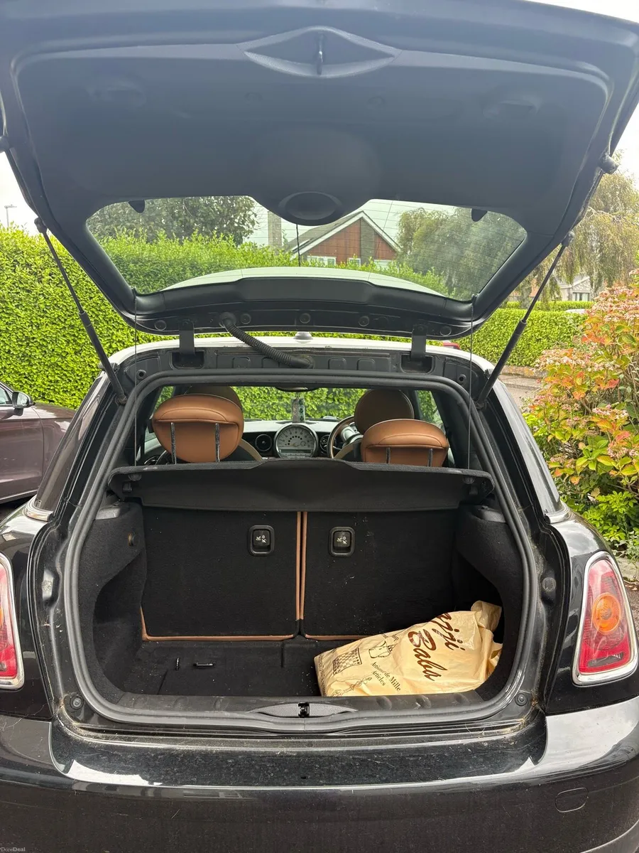 Mini Cooper Mayfair - Image 6