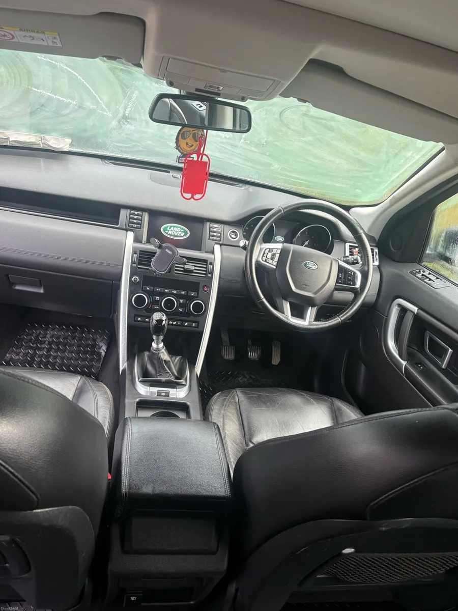 Land Rover Discovery Sport - Image 6