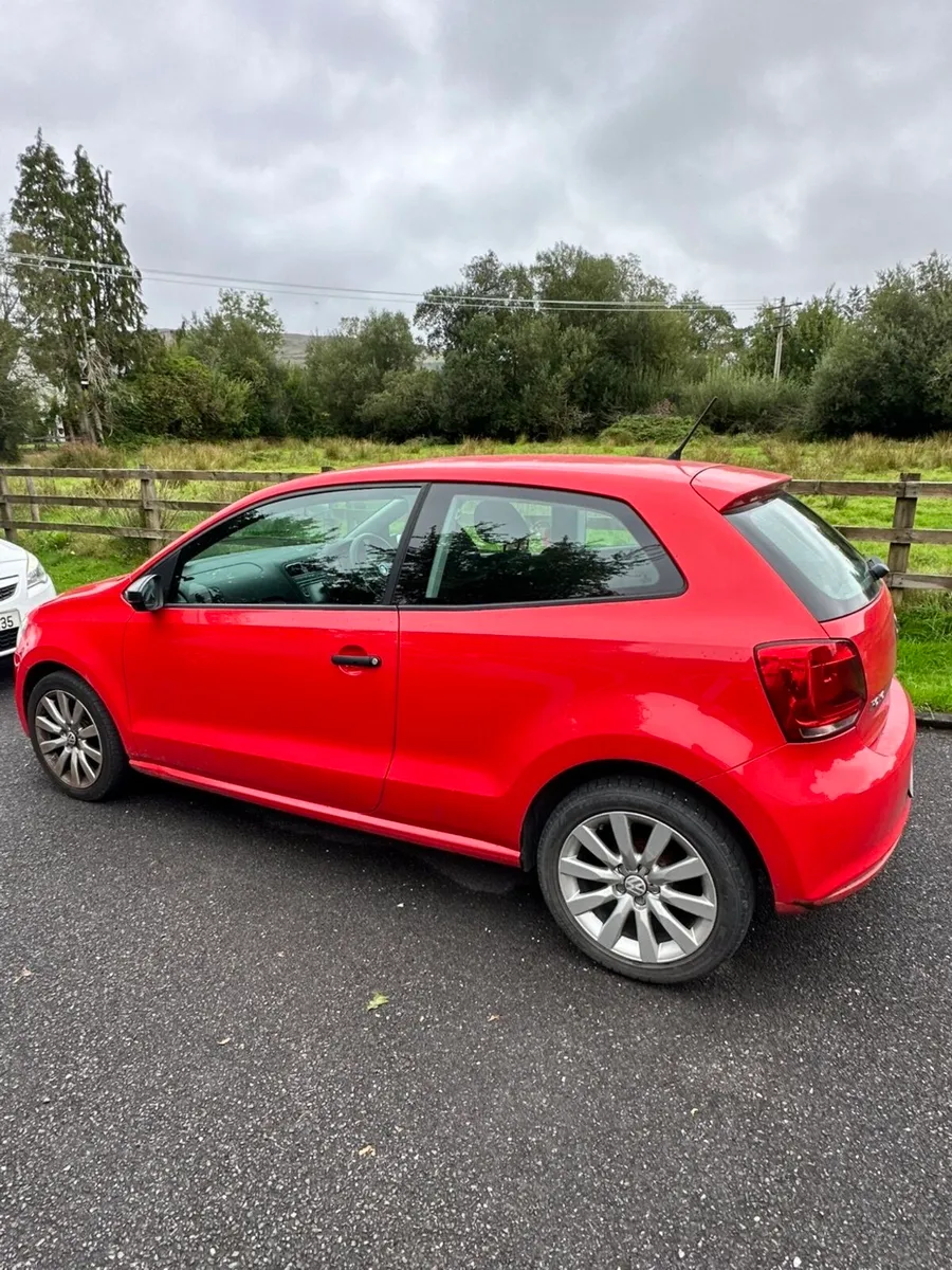 Volkswagen polo - Image 2