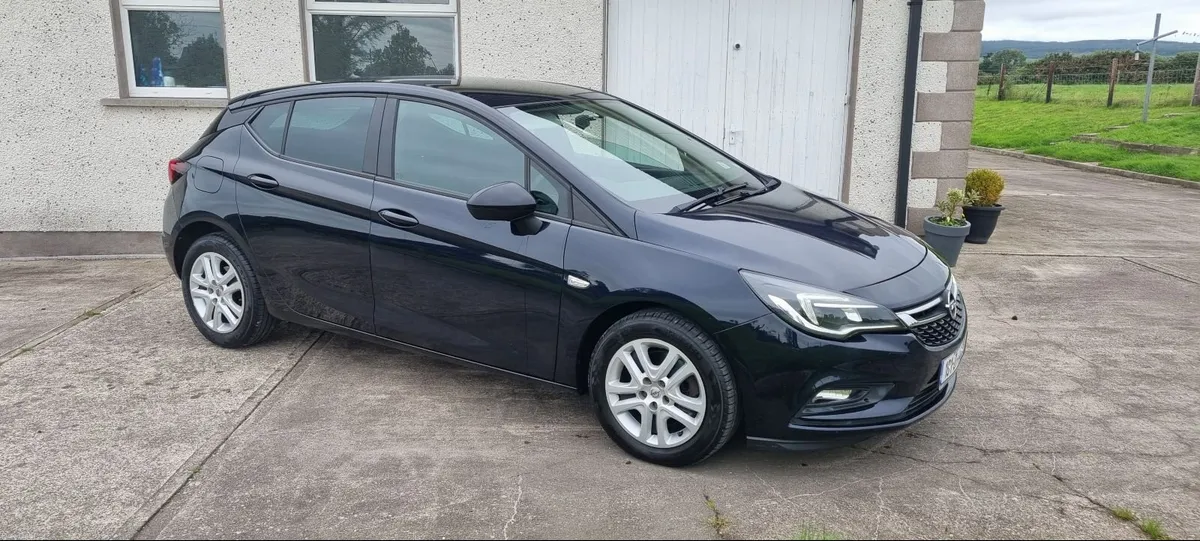 181 Opel Astra 1.6 CDTi Automatic Low kms - Image 3
