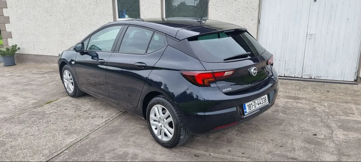 181 Opel Astra 1.6 CDTi Automatic Low kms - Image 4