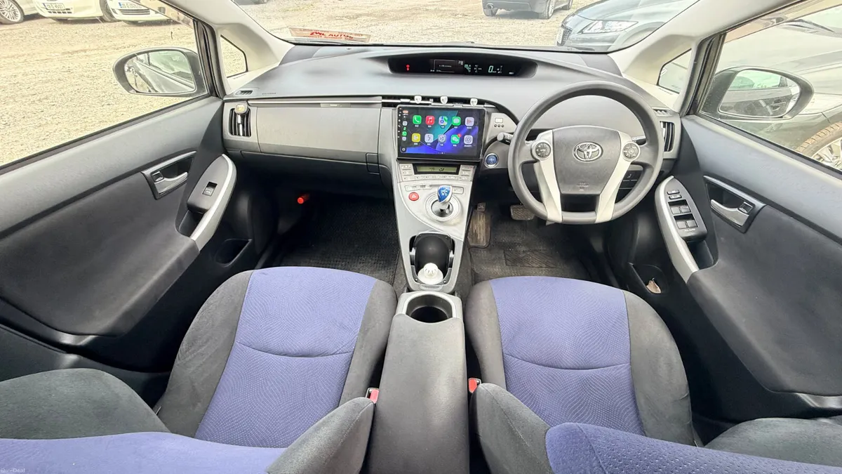 Toyota Prius 2015 Hybrid Automatic - Image 6