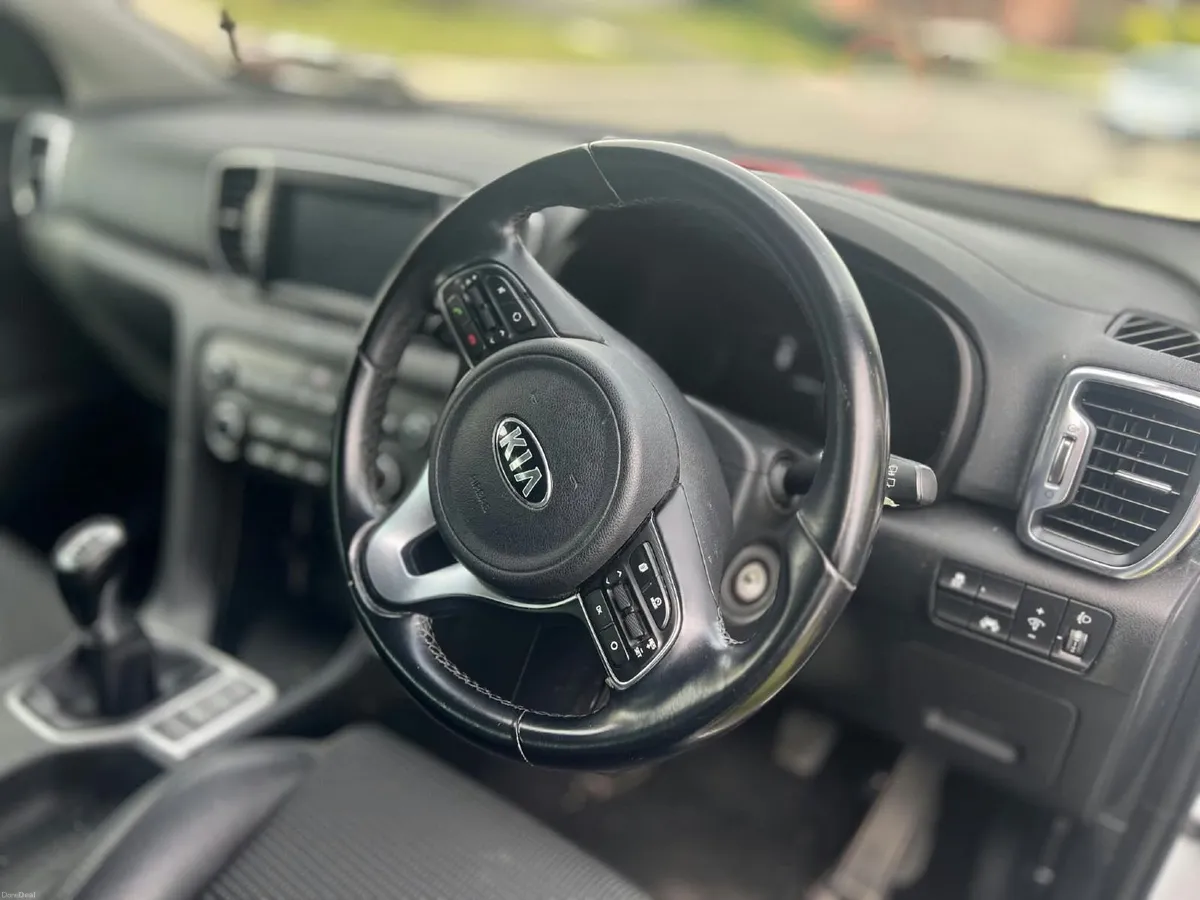 Kia Sportage 2017 - Image 2