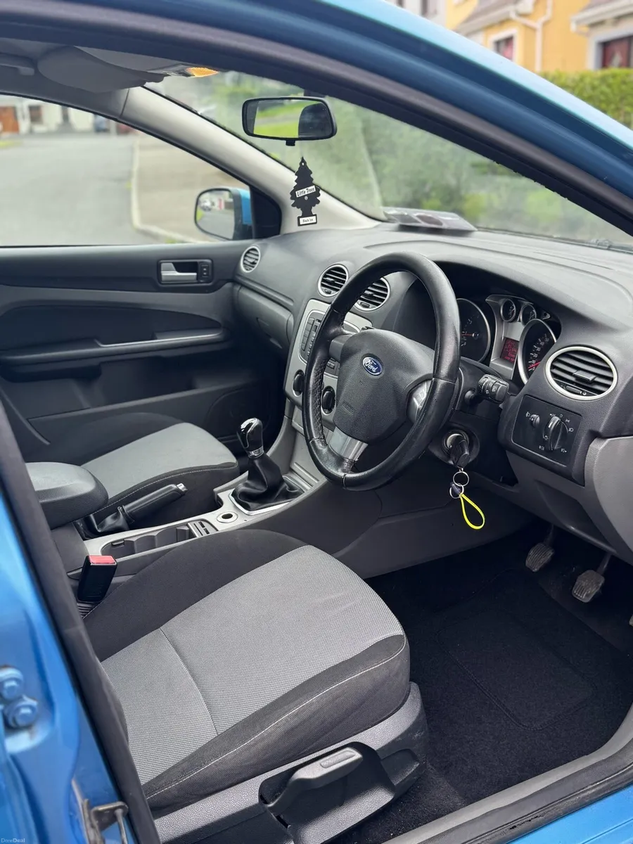 2010 Ford Focus 1.6 NCT 10/27 - Image 5