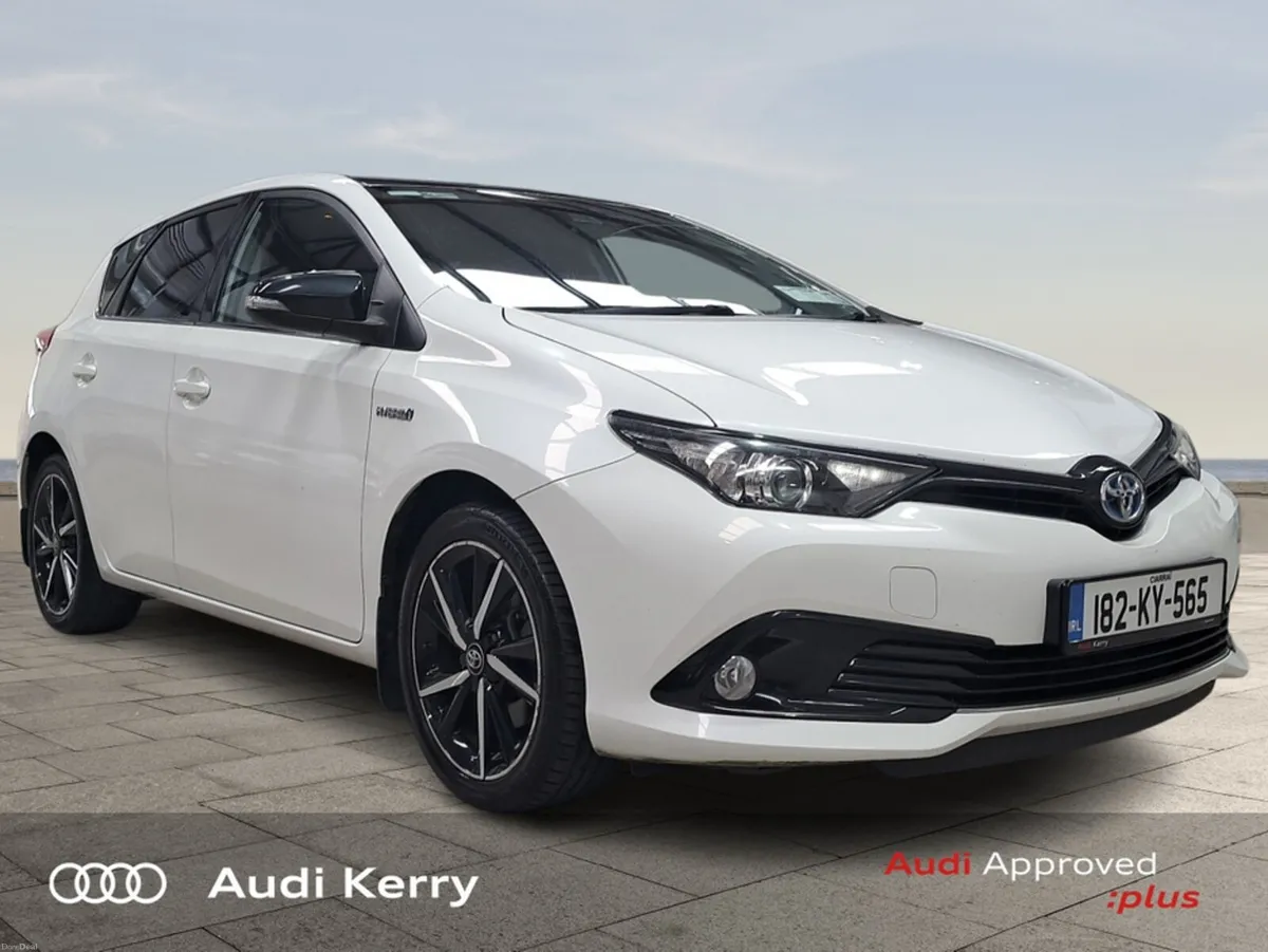 Toyota Auris HYBRID LUNA SPORT 4DR AUTO - Image 1