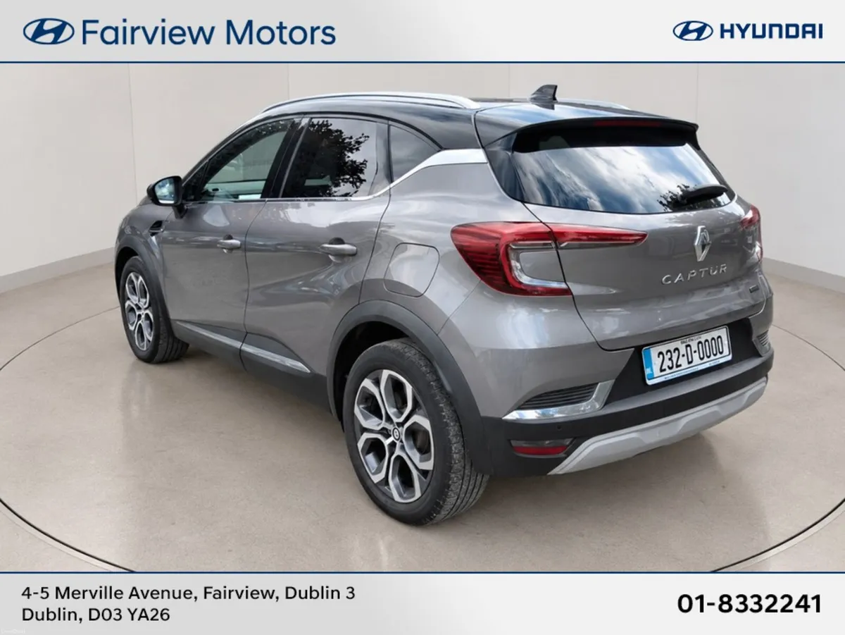 Renault Captur TECHNO E-TECH ** PLUG IN HYBRID ** - Image 3