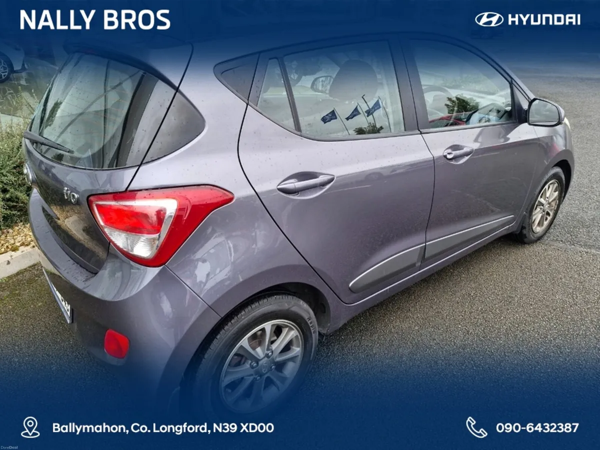 Hyundai i10 DELUXE 4DR - Image 3