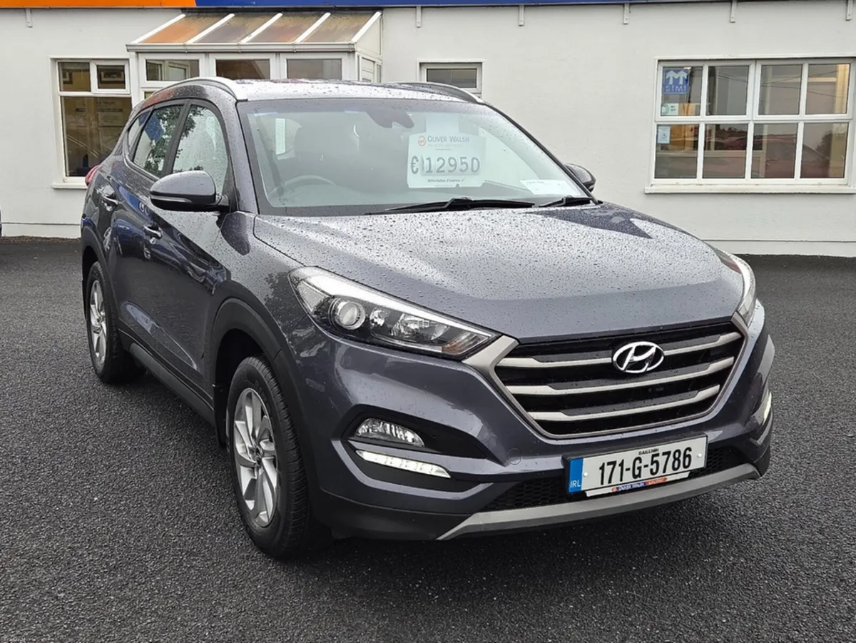 Hyundai Tucson 1.7 SE NAV BLD 116PS 5DR - Image 2