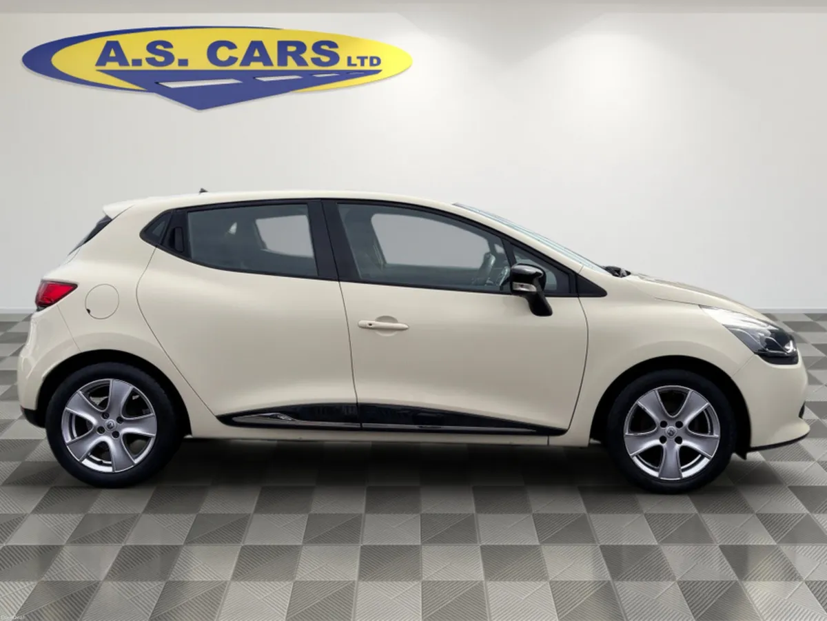 Renault Clio IV DYNAMIQUE NAV 1.2 - Image 4