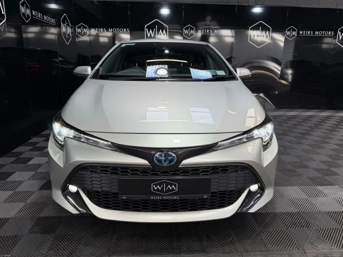 Toyota Corolla HYBRID LUNA H/B AUTO A 4DR ONE OWNE - Image 3