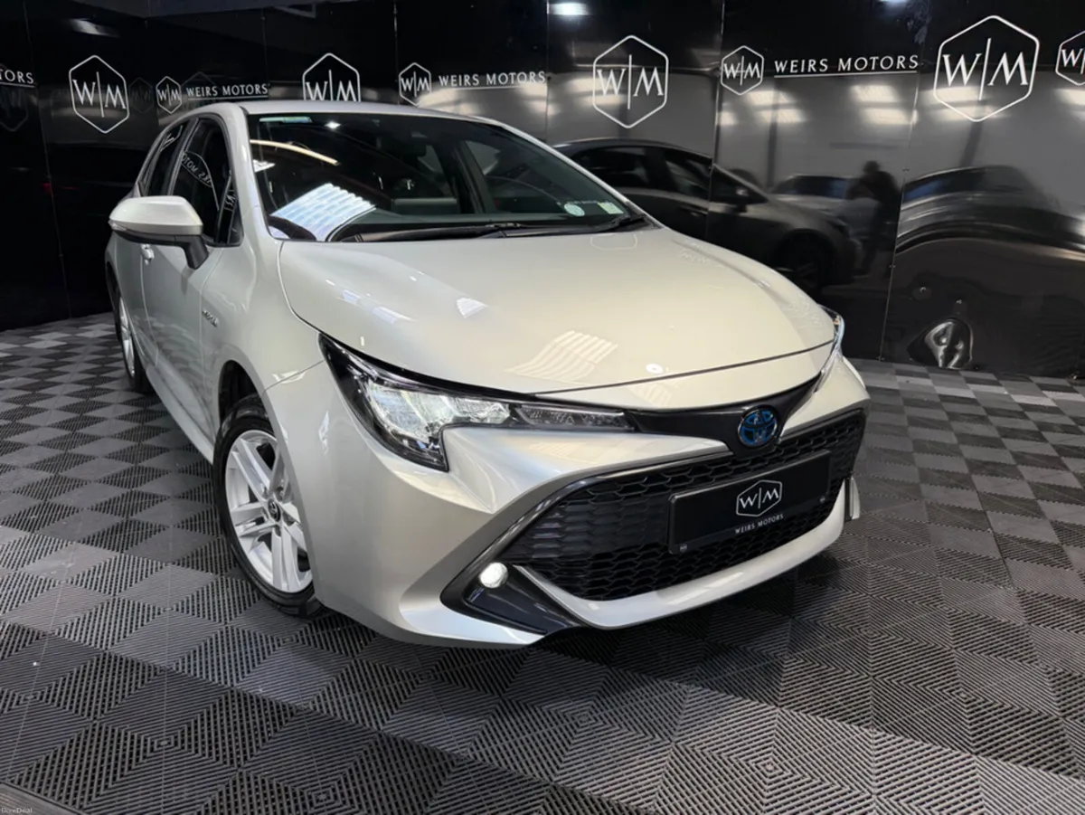 Toyota Corolla HYBRID LUNA H/B AUTO A 4DR ONE OWNE - Image 4