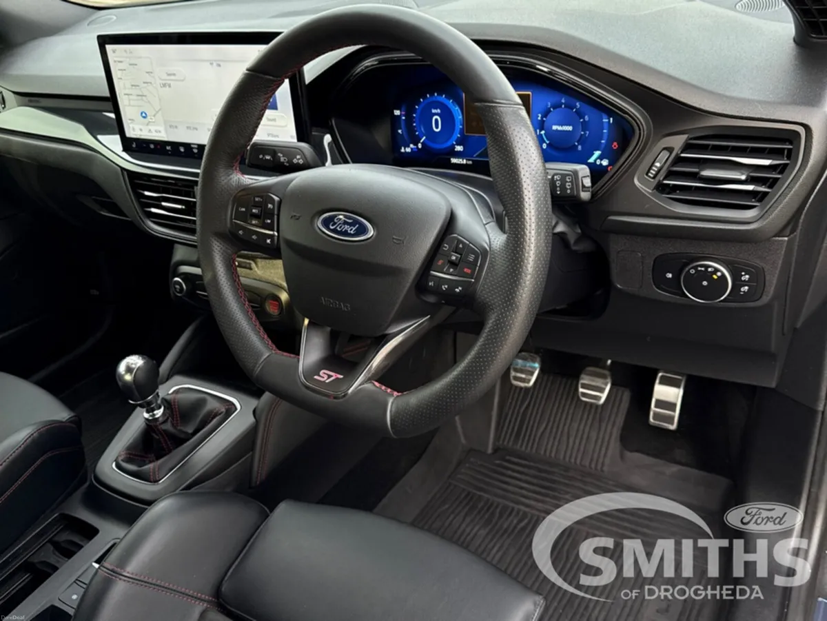 Ford Focus ST 2.3T 280PS - Image 2