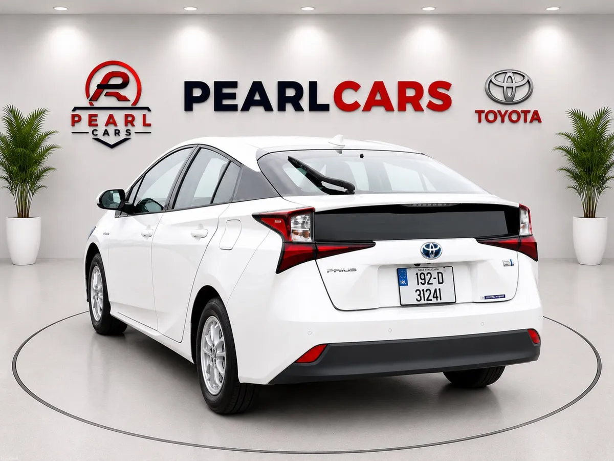Toyota Prius 2019 with 3 months warranty - Image 4