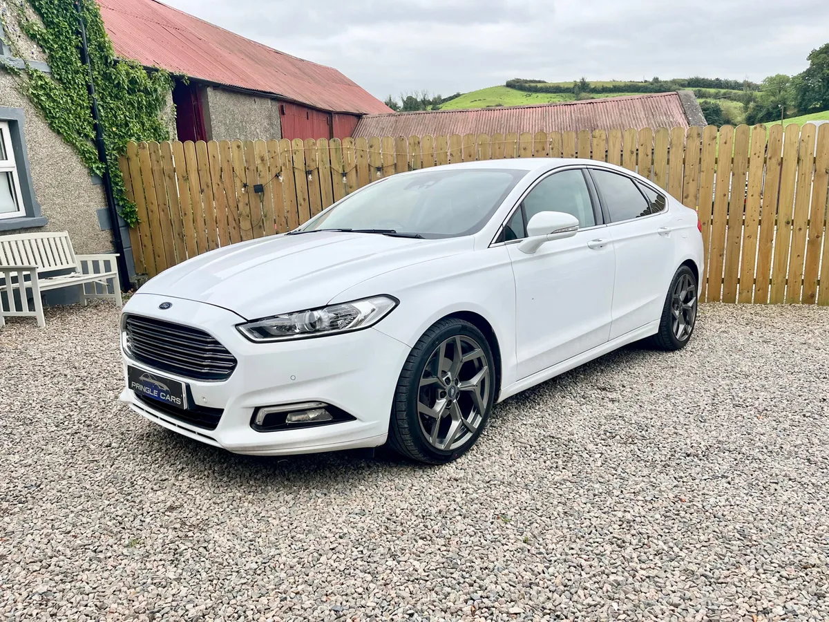 Ford Mondeo 2018 top of the range titanium - Image 2
