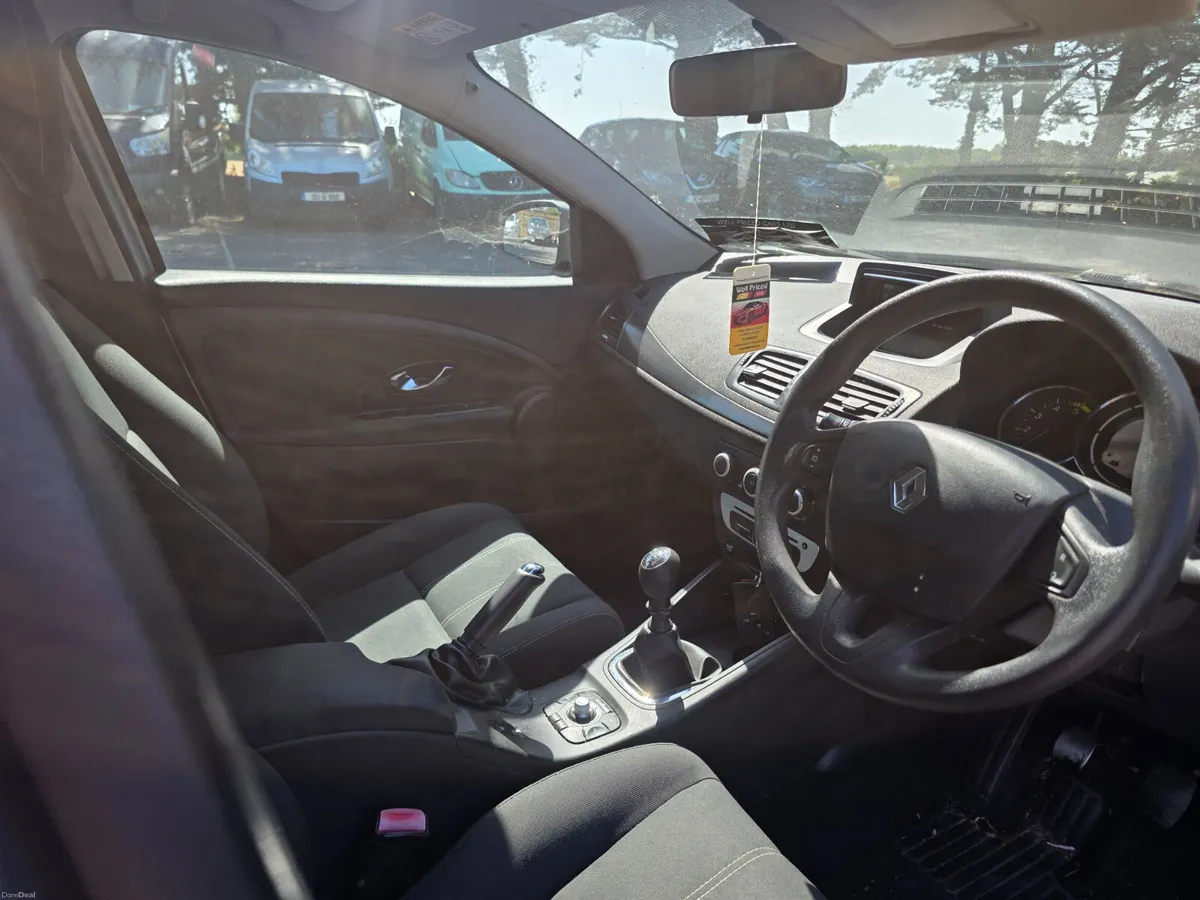 Renault Megane 2015 - Image 2