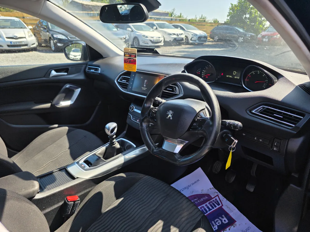 Peugeot 308 2015 - Image 4