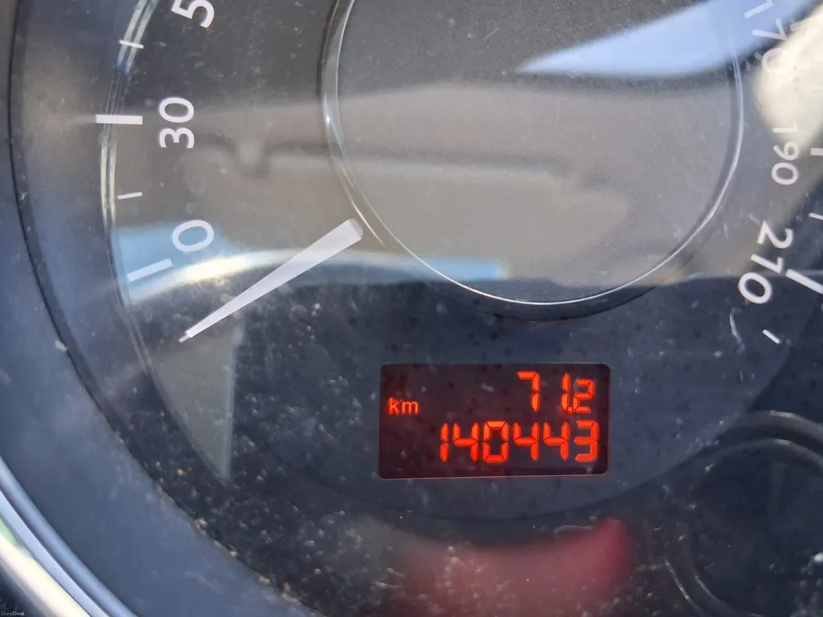 Peugeot 5008 - Image 6