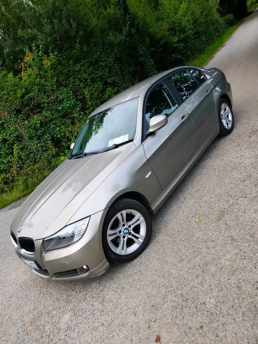 BMW 09 318D es - Image 2