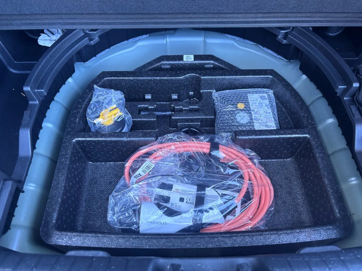 Kia E-Niro Long Range Full Warranty - Image 3