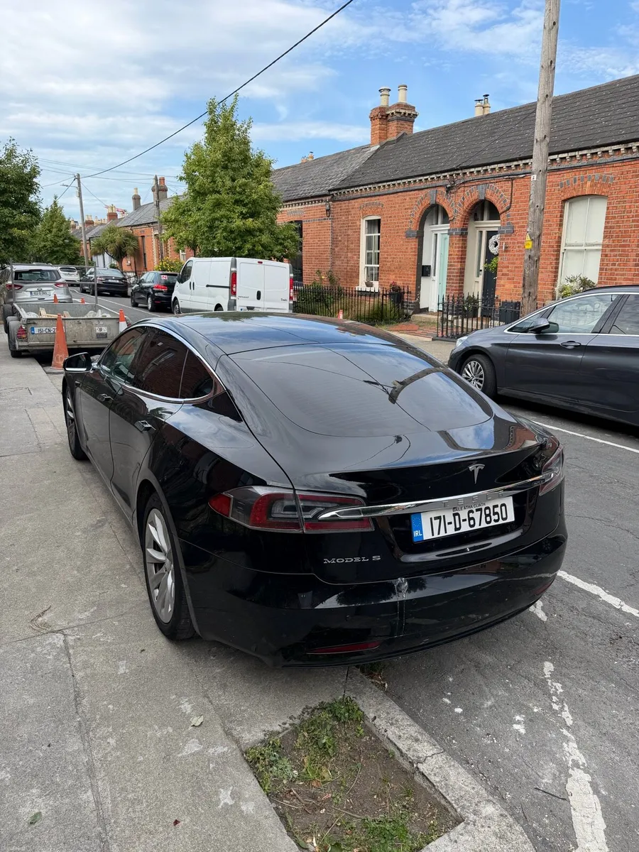 Tesla model s 2017 Free supercharge - Image 3