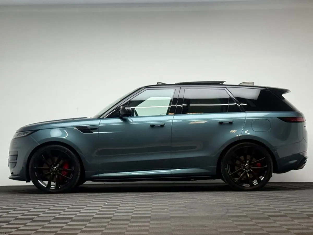 Land Rover Range Rover Sport FIRST EDITION - Image 4