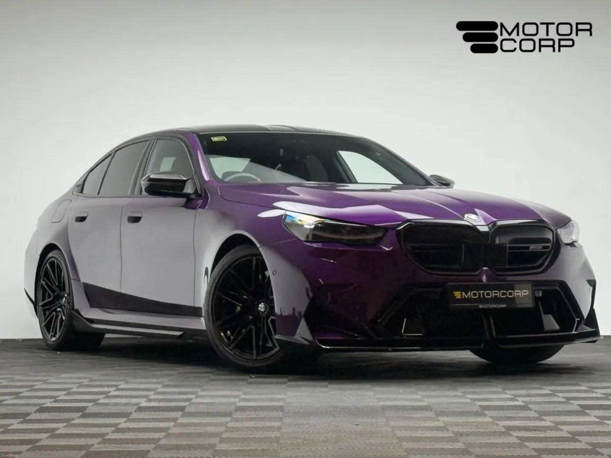 BMW M5 M5 4.4 TWILIGHT PURPLE - Image 1