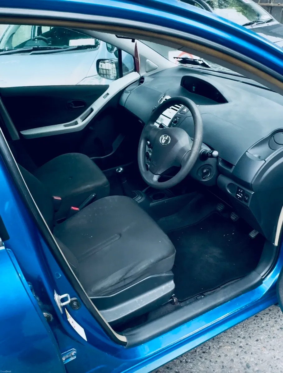 2006-Toyota-Yaris-13 months valid NCT - Image 5