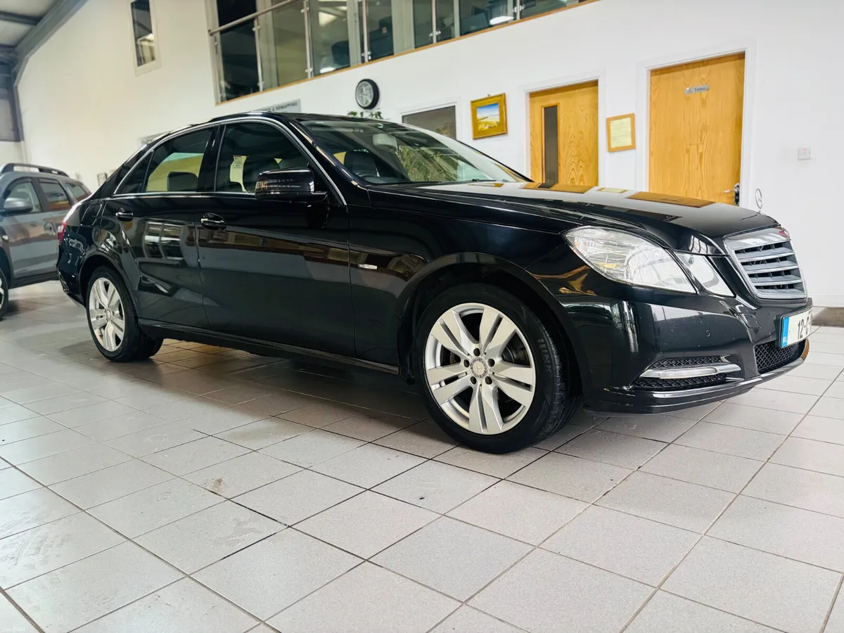 Mercedes-Benz E-Class Automatic - Image 4