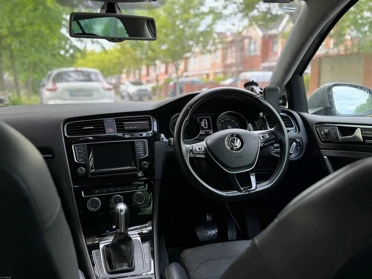 VW Golf Automatic *Top Spec Irish car* - Image 6