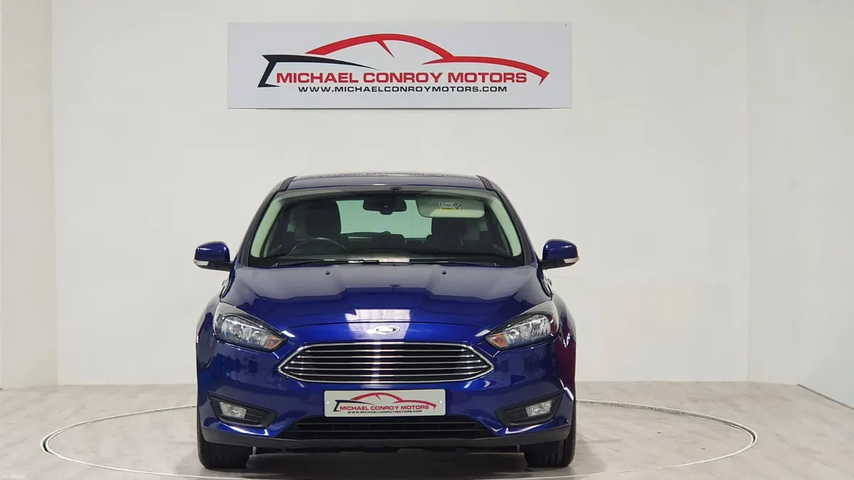 Ford Focus ZETEC - FINANCE AVAILABLE - Image 3