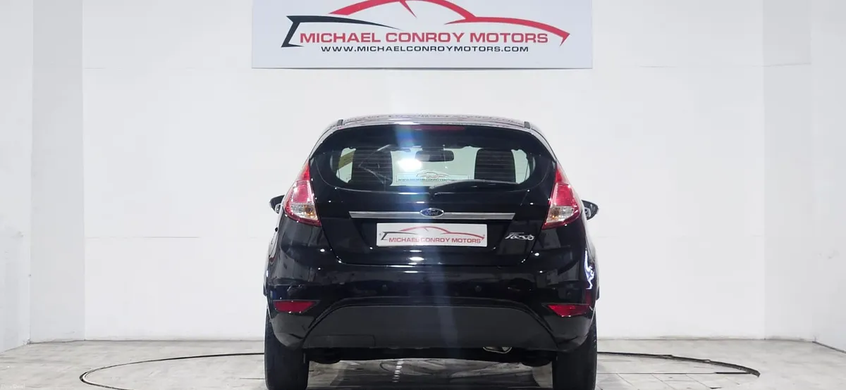 Ford Fiesta ZETEC - Image 4