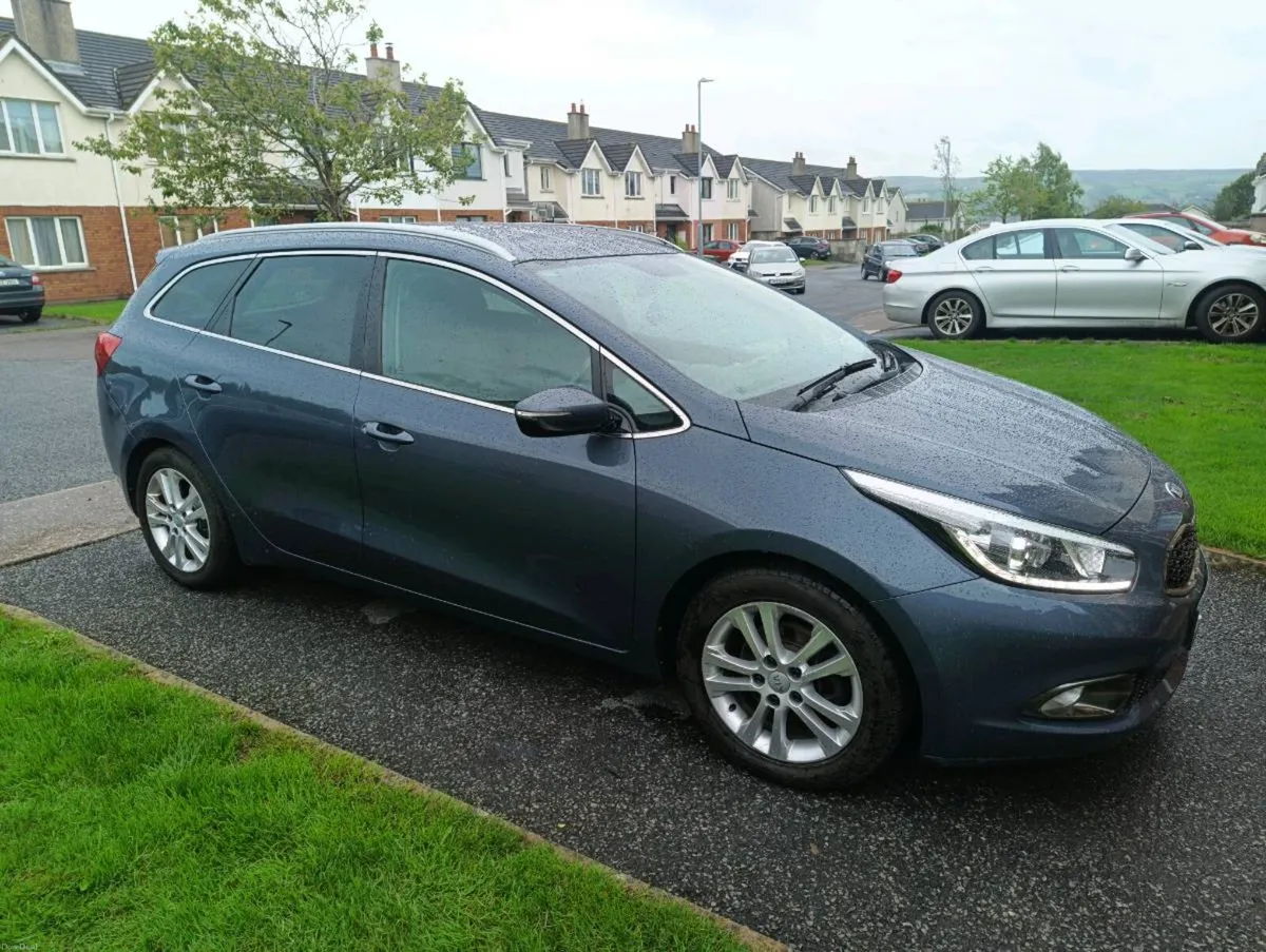 KIA Ceed 1.6 crdi NCT 05/27 - Image 2