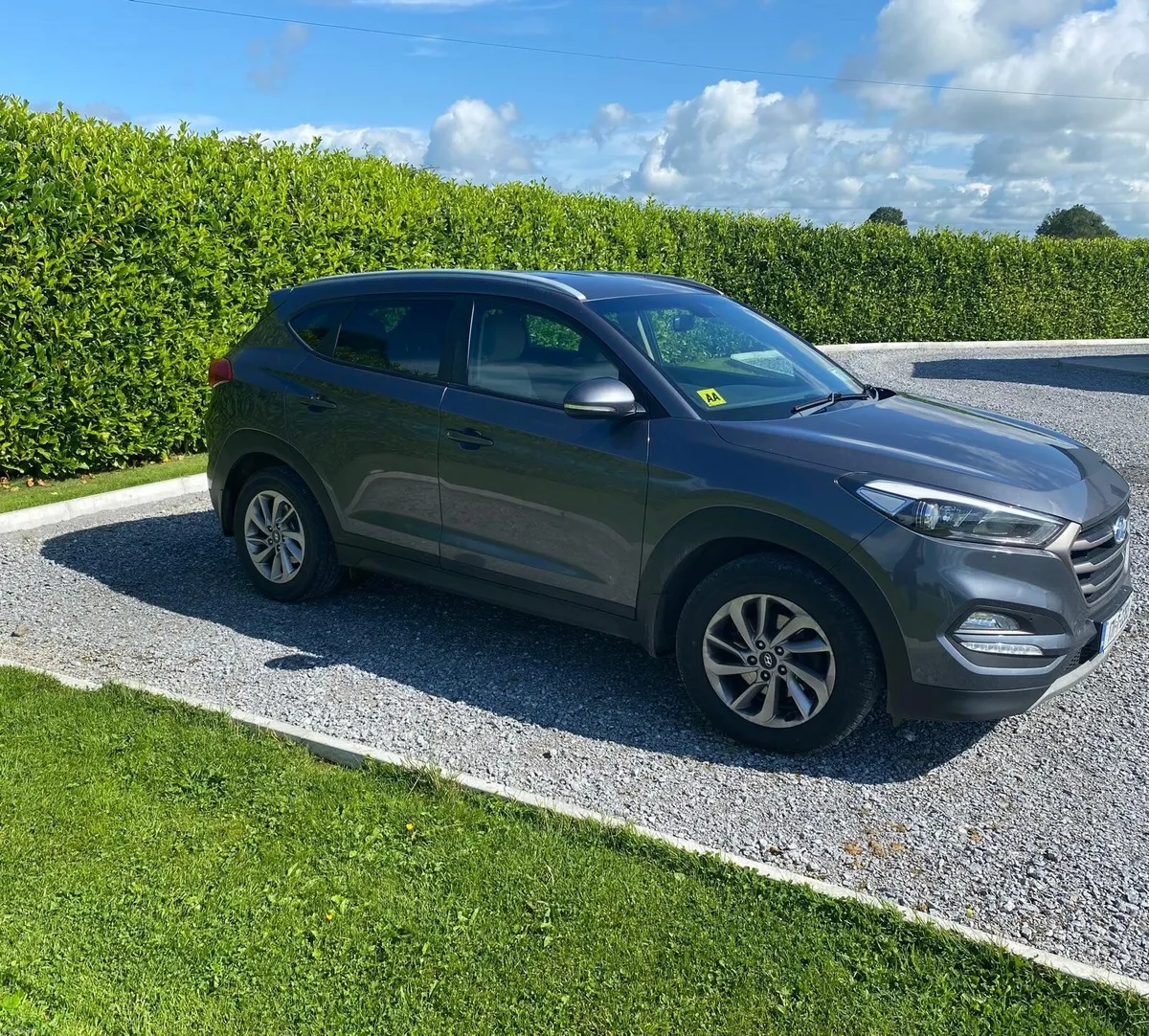 Hyundai Tucson 2017 ix35 Executive 1.7 Diesel 5DR - Image 2