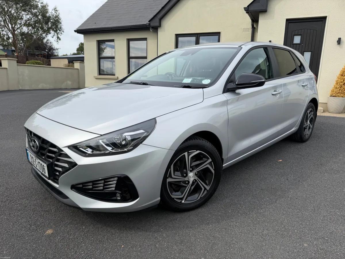 2021 (212) Hyundai i30 1.6 Diesel Deluxe 5Dr H/B - Image 2