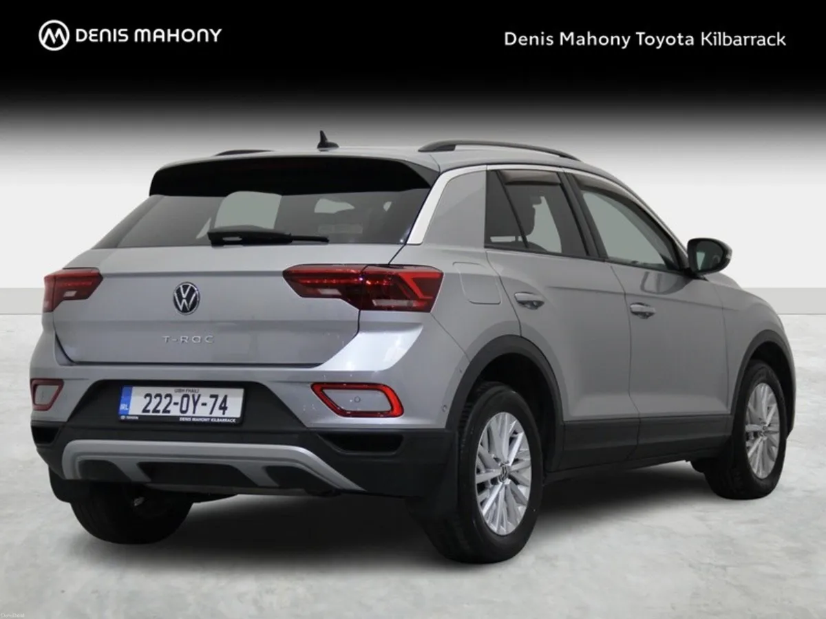 Volkswagen T-Roc LIFE 1.0 TSI MANUAL 6SPEED FWD 11 - Image 2