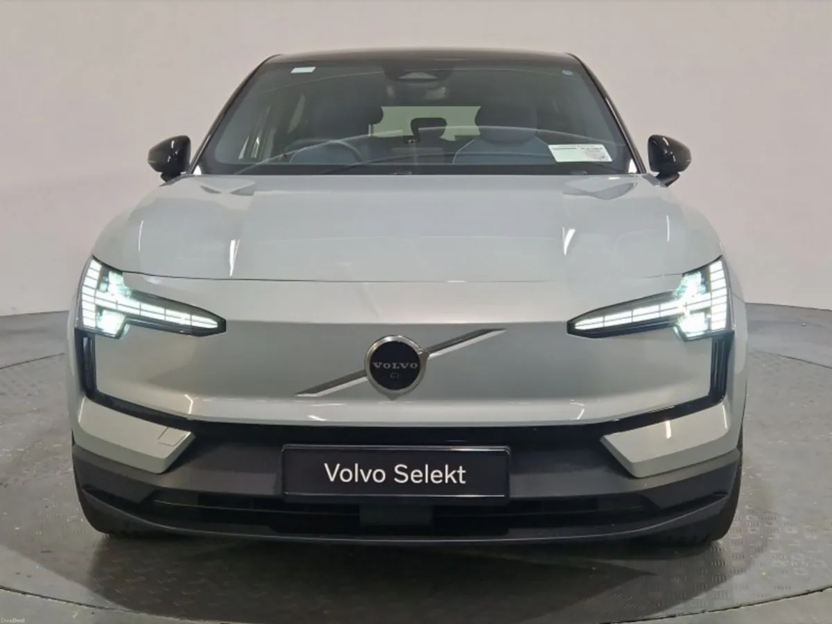 Volvo EX30 Ultra Extended Range - Image 2
