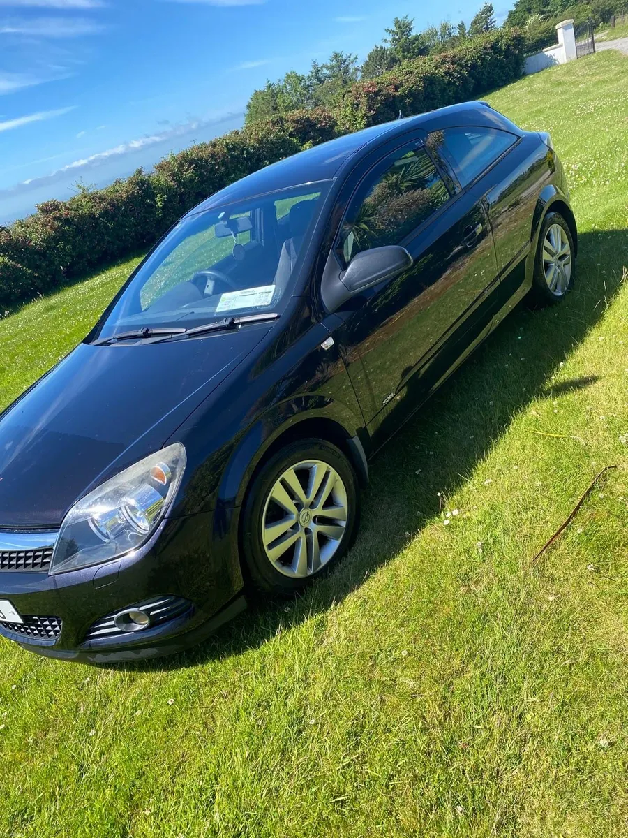 Opel Astra 2011 - Image 5