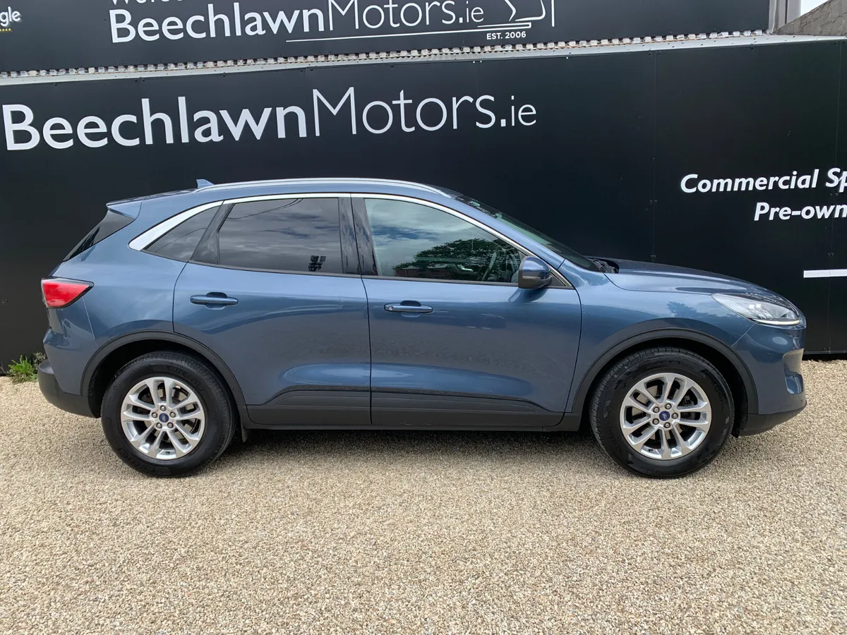 Kuga 1.5tdci 120ps TITANIUM  // LOW MILEAGE // - Image 2
