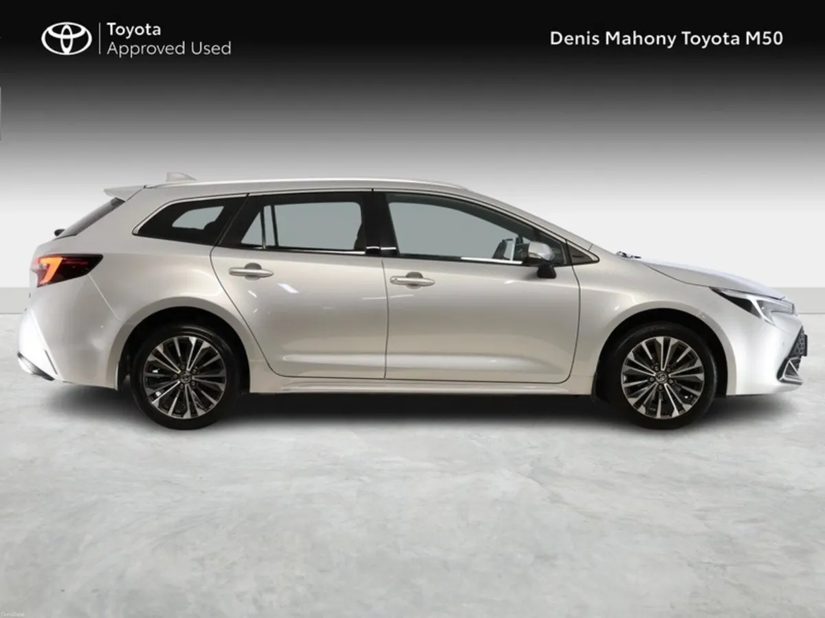 Toyota Corolla Touring Sports Sol Hybrid - Image 3